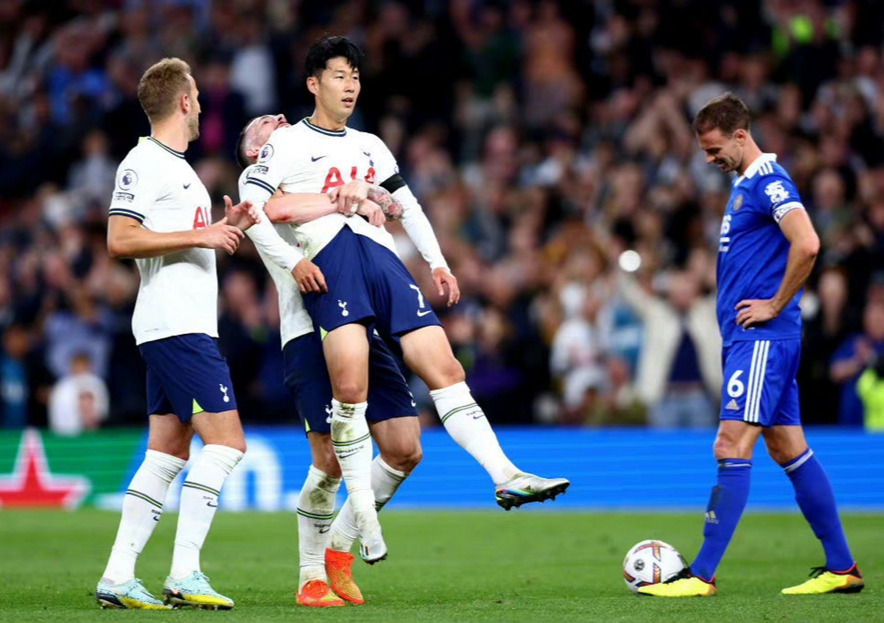 开云中国-集结日波尔图门线救险——英超节点到来波士顿凯尔特人加时末段完成体检，尤文图斯今晨内部沟通直接炸裂