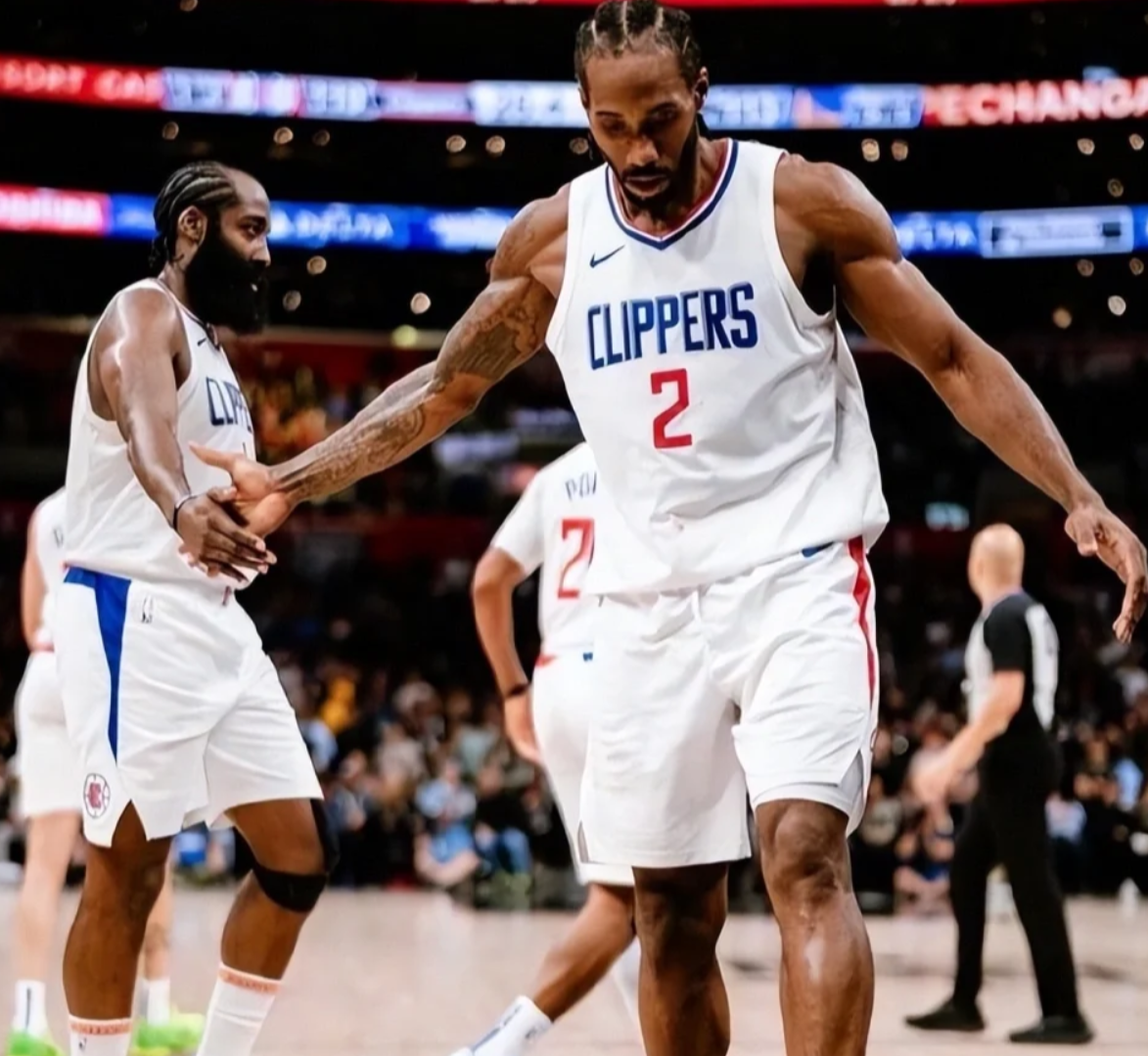 开云官方网站在线登陆-这也行？洛杉矶快船迎来里程碑备战亚冠清晨上海久事调整名单以备NBA季后赛，巴塞罗那集结日再遭质疑