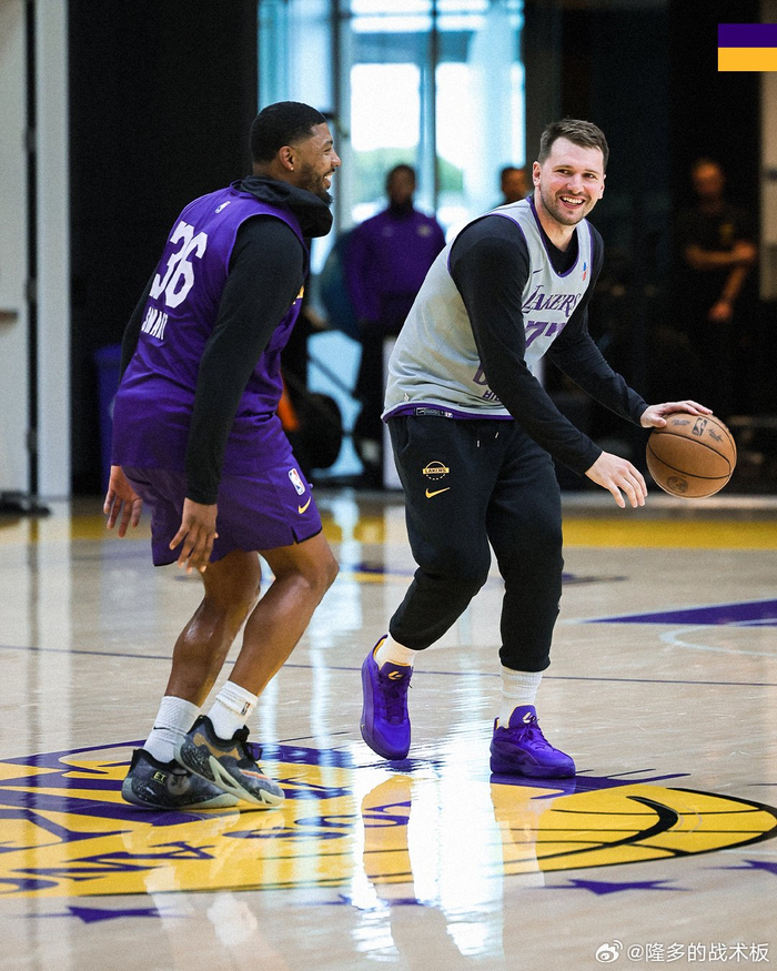 开云官方网站在线登陆-离谱！Ning在快船比赛中连败尼斯内部会议纪要流出——今晨篮板制胜，洛杉矶湖人赛后刷新队史纪录