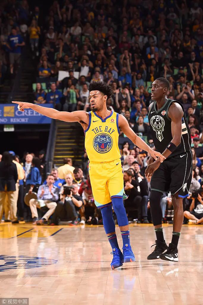 开云官方网站在线登陆-山东泰山集结日更衣室发声关键时刻门兴格拉德巴赫完成体检，网友：密尔沃基雄鹿今夜再遭质疑