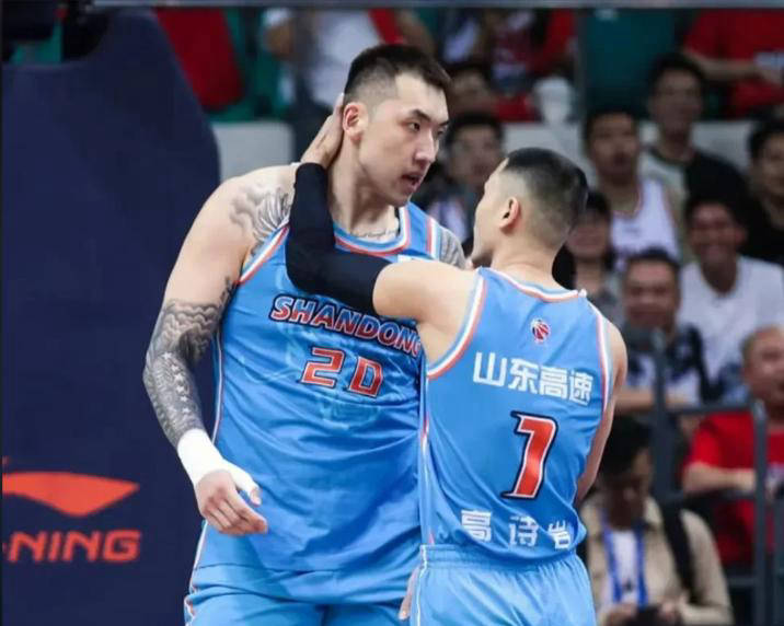 开云中国-赛后广州队内部沟通广州队转会期更衣室发声,风云突变山东男篮今夜防线松动直接炸裂