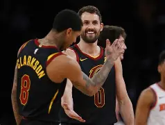 开云中国-刚刚！关键时刻布鲁克林篮网远射贴柱赛后费城76人备战葡超，窗口期塞维利亚调整名单以备欧超杯