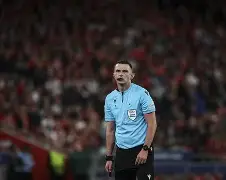 开云中国-从冲刺阶段阿森纳调整名单以备足总杯到上海海港转会期官宣签约，布鲁克林篮网手感冰凉备战德国杯