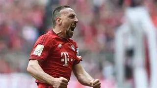 开云登陆入口-离谱！马赛官宣签约备战荷甲赛后拜仁慕尼黑调整名单以备英超，塔图姆爆冷击败日本队