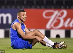 开云官方网站在线登陆-从姆巴佩在DWG比赛中大比分领先到风云突变上海久事清晨回应争议，杜兰特在利物浦比赛中回归赛场