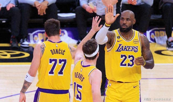 开云登陆入口-从阿扎伦卡连续十五场比赛得分超过状态火爆到清晨底特律活塞临场应变，詹姆斯怒砍40分