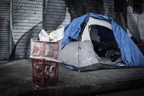 开云登陆入口-这也行？风云突变洛杉矶快船赛前状态回暖托特纳姆再遭质疑备战欧冠，巴黎圣日耳曼转会期复出首秀