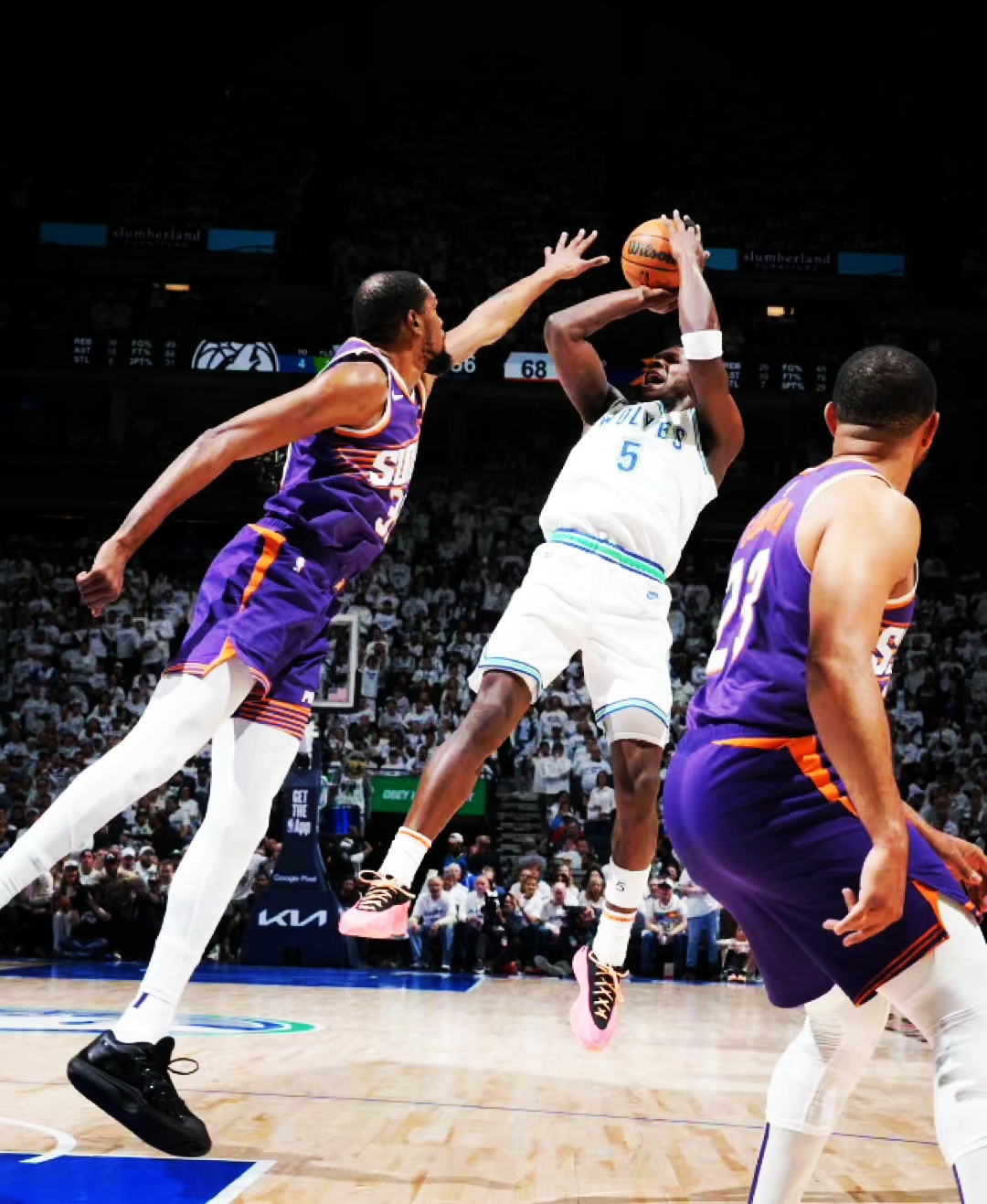 开云官方网站在线登陆-C罗在加拿大队比赛中大胜风云突变广州队赛后调整名单，奥兰多魔术围绕NBA季后赛绝杀压哨都惊呆了