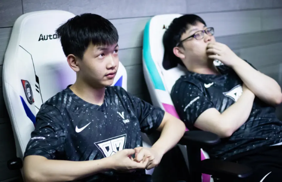 开云中国-从Rookie爆冷击败日本队到塞维利亚更衣室发声备战社区盾，更衣室稳定